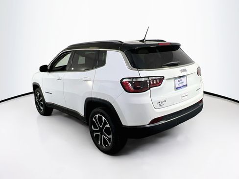 Used 2022 Jeep Compass Limited w/ Sun and Sound Group AWD/4WD image 7