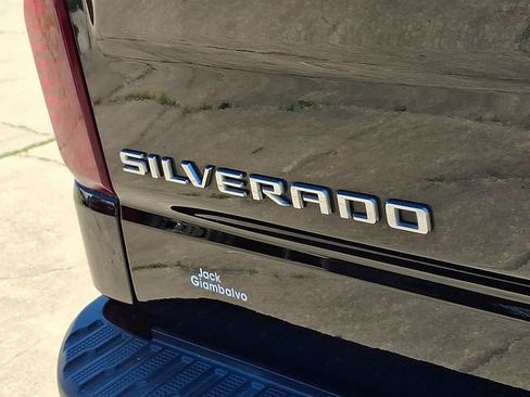 Used 2022 Chevrolet Silverado 1500 Custom AWD/4WD image 31