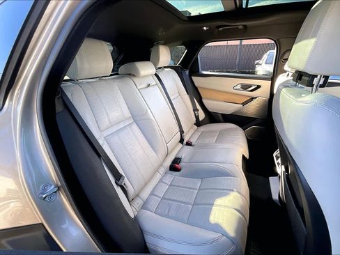 Used 2022 Land Rover Range Rover Velar R-Dynamic HSE image 30