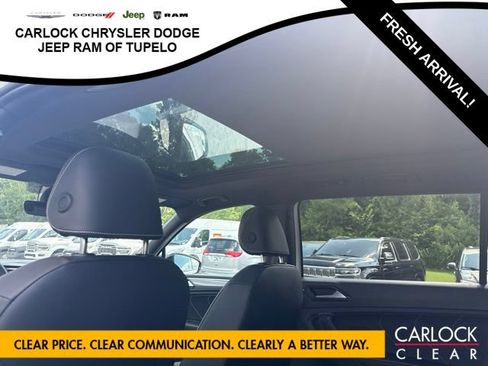 Used 2024 Volkswagen Tiguan SE R-Line FWD image 30