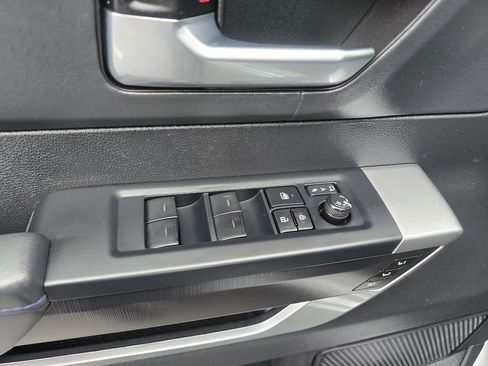 Used 2023 Toyota Tundra Platinum AWD/4WD image 19