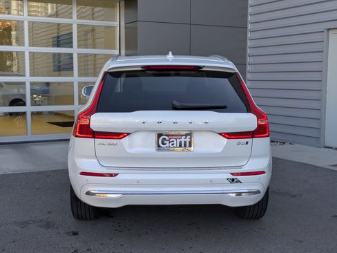 Used 2023 Volvo XC60 B5 Plus image 4