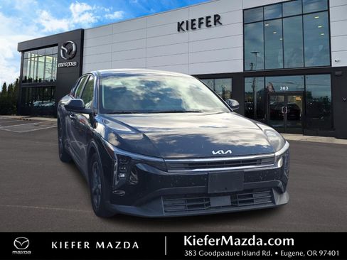 Used 2025 Kia K4 FWD image 1