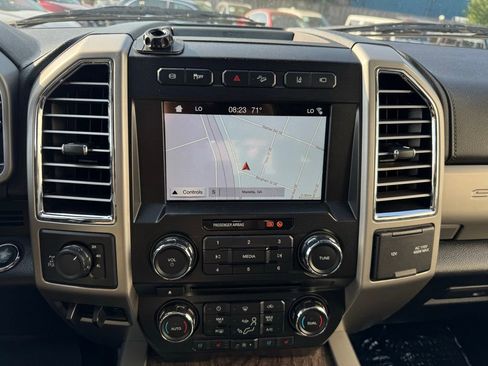 Used 2017 Ford F250 Lariat w/ Lariat Ultimate Package AWD/4WD image 20