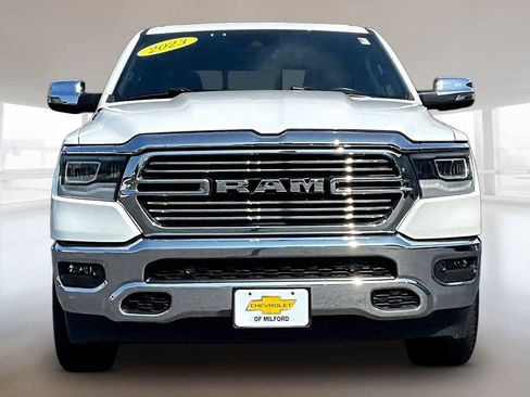 Used 2023 RAM 1500 Laramie AWD/4WD image 2