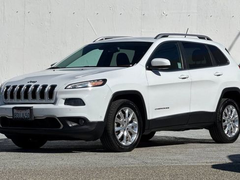 Used 2014 Jeep Cherokee Limited w/ Technology Group FWD image 7