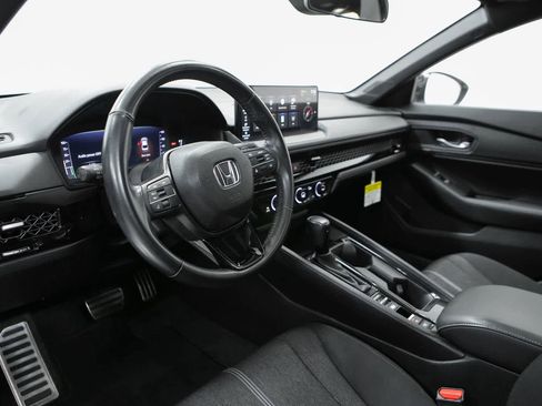 Used 2023 Honda Accord Sport image 4