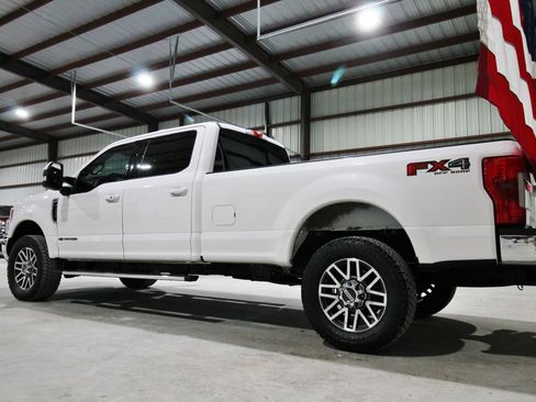 Used 2017 Ford F350 Lariat w/ Lariat Ultimate Package AWD/4WD image 8