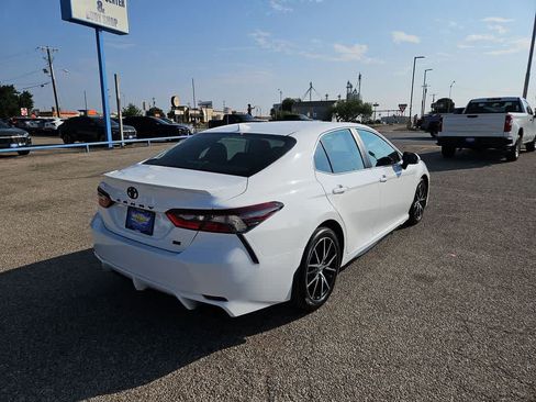Used 2023 Toyota Camry SE w/ Convenience Package FWD image 8