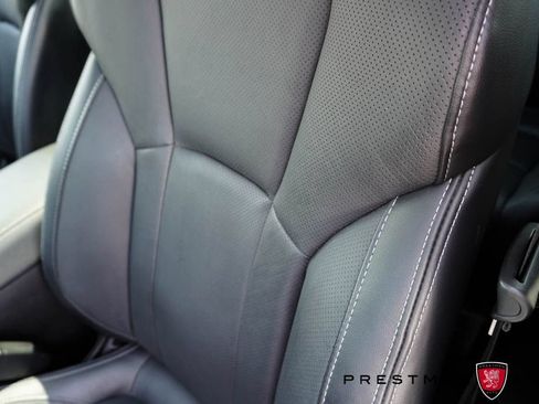 Used 2022 Subaru Ascent Touring AWD/4WD image 22