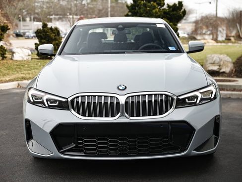 New 2026 BMW 330i Sedan image 13
