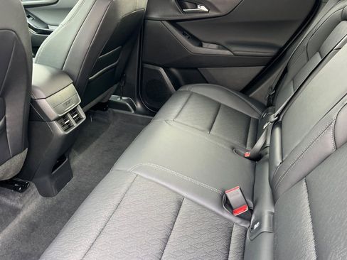 New 2026 Chevrolet Equinox LT image 9