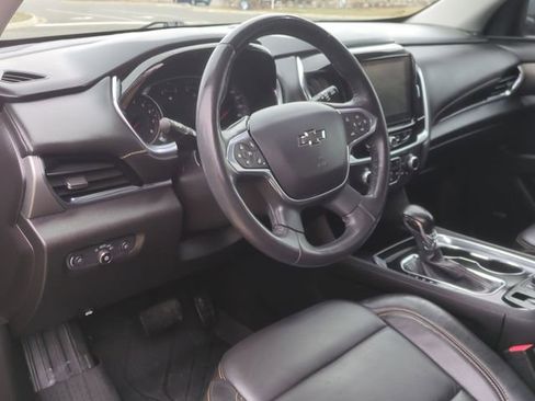 Used 2021 Chevrolet Traverse RS image 29
