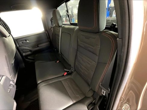 Used 2023 Nissan Frontier PRO-4X w/ Pro Convenience Package AWD/4WD image 32