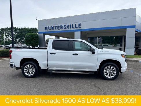 Used 2023 Chevrolet Silverado 1500 Custom AWD/4WD image 4