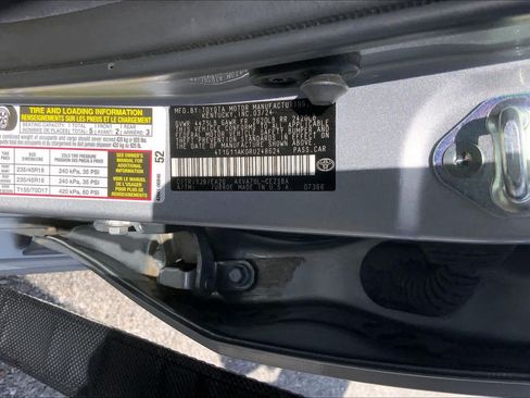 Used 2024 Toyota Camry SE FWD image 29