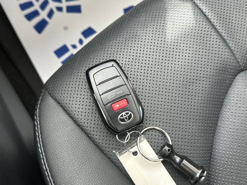 Used 2024 Toyota Grand Highlander Platinum image 28