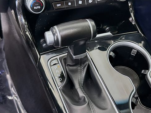 Used 2019 Kia Stinger w/ Sun & Sound Package image 20