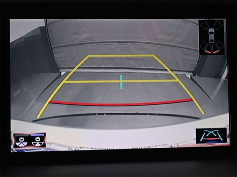 Used 2021 Lexus ES 300h w/ Premium Package image 12