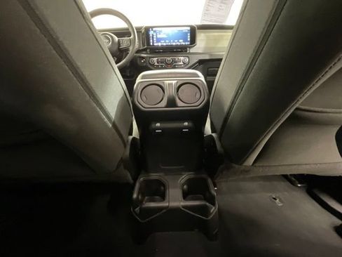 Used 2024 Jeep Gladiator Sport AWD/4WD image 26