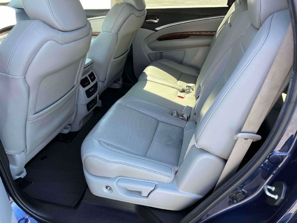 Used 2020 Acura MDX w/ Technology Package AWD/4WD image 16