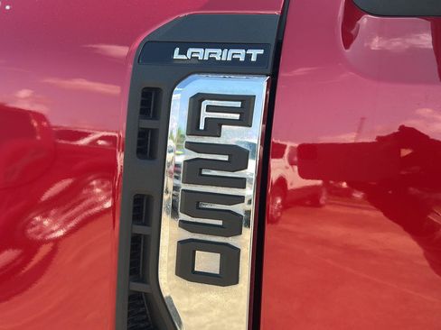 Certified 2023 Ford F250 Lariat w/ Chrome Package AWD/4WD image 32