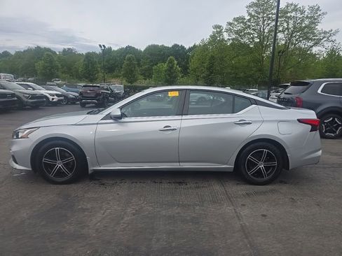Used 2019 Nissan Altima 2.5 S FWD image 4