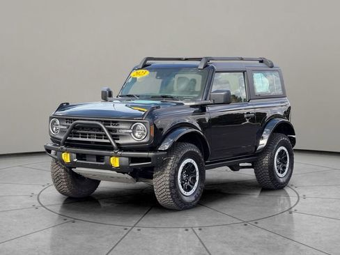 Used 2023 Ford Bronco 2-Door w/ Sasquatch Package AWD/4WD image 2