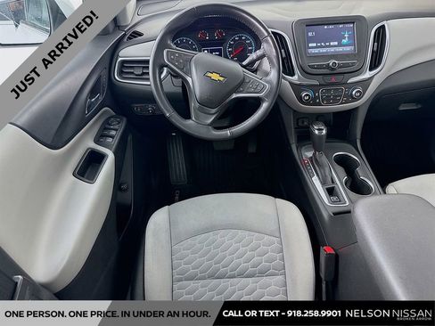 Used 2018 Chevrolet Equinox LT image 21