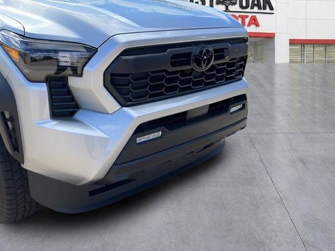 New 2026 Toyota Tacoma TRD Off-Road AWD/4WD image 10