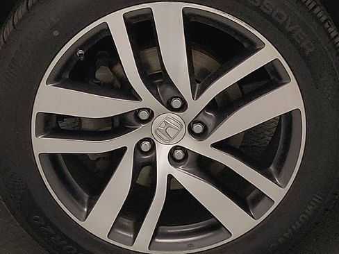 Used 2017 Honda Pilot Touring image 31