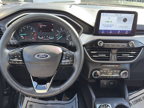 Used 2022 Ford Escape SE w/ Convenience Package image 26