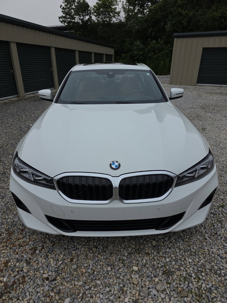 Used 2023 BMW 330i xDrive Sedan w/ Premium Package AWD/4WD image 11