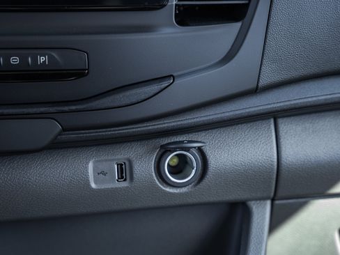 New 2026 Ford Transit 250 148 Medium Roof image 24