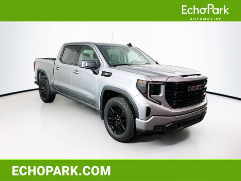 Used 2025 GMC Sierra 1500 Elevation image 1