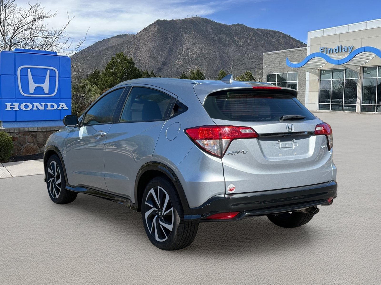 Used 2019 Honda HR-V Sport image 4