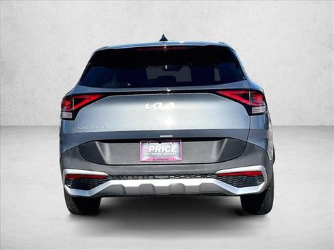 Used 2025 Kia Sportage EX FWD image 4