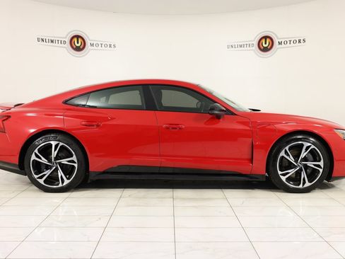 Used 2022 Audi e-tron GT Prestige image 2