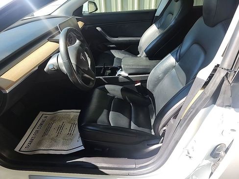 Used 2019 Tesla Model 3 Standard Range Plus RWD image 5