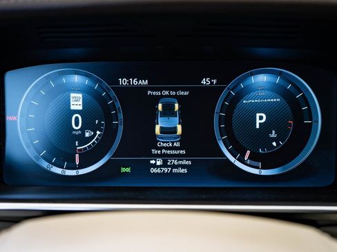 Used 2017 Land Rover Range Rover Supercharged image 29