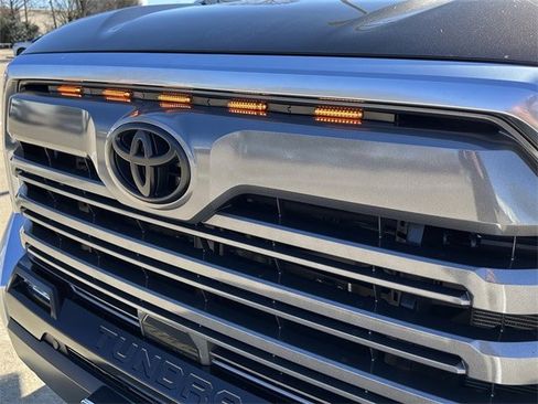 Used 2024 Toyota Tundra Limited w/ Power Package image 10
