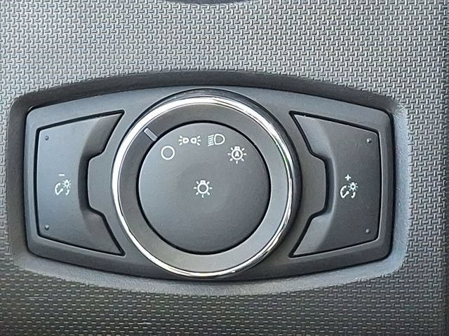Used 2023 Ford F650 2WD Regular Cab Super Duty image 29
