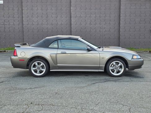 Used 2002 Ford Mustang GT image 16