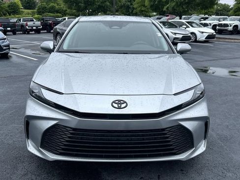 Used 2025 Toyota Camry LE FWD image 9