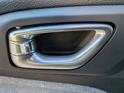 Used 2022 Jeep Compass Latitude w/ Sun and Sound Group image 12