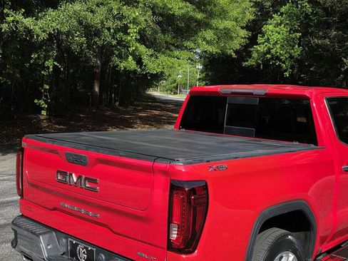 Used 2021 GMC Sierra 1500 SLT w/ SLT Premium Package AWD/4WD image 30