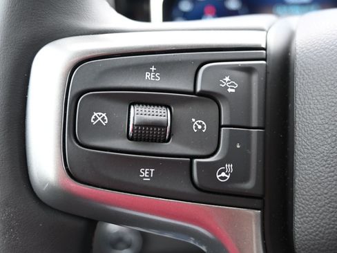 Used 2025 Chevrolet Silverado 1500 LT image 12