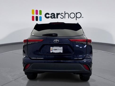 Used 2021 Toyota Highlander XLE image 4