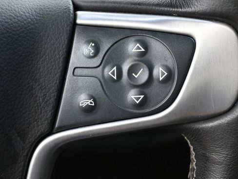 Used 2018 GMC Sierra 1500 SLT w/ SLT Premium Package image 17