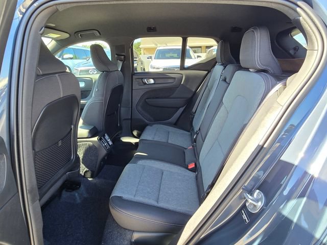 New 2026 Volvo XC40 B5 Core AWD/4WD image 15